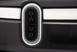 F.-Rivian_R1T_Headlight_Detail.jpg