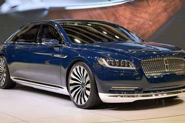 Bentley copy Lincoln continental concept.jpg