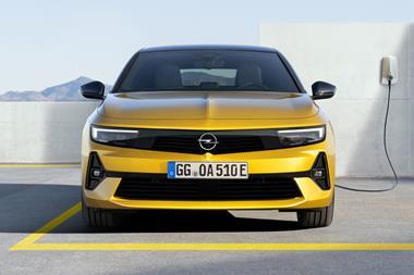 Opel Astra hero