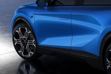 45Alpine A360 2_CLOSEUP_EXTERIEURS_Ext_AlpineBleuVision_GTSBS1_Redeleswoosh