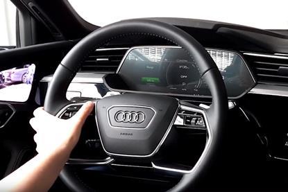 CDN-Screens-Audi-E-Tron-v3