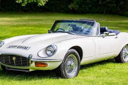 1973-Jaguar-E-Type-Series-III-V12-Roadster.jpg