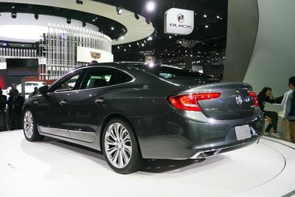 Buick Lacrosse 6