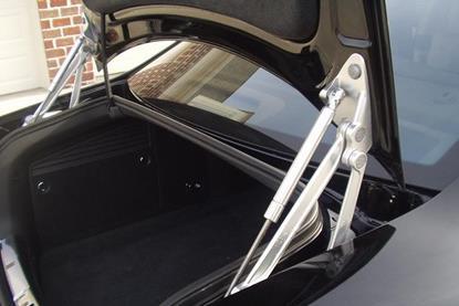 vw-phaeton-hinges_wide