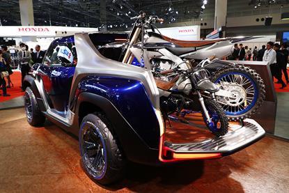 Yamaha cross hub concept