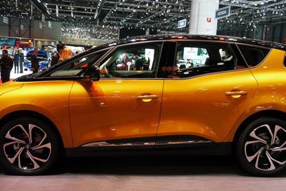 renault-scenic-1