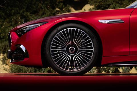 24c0284_35Mercedes Maybach SL 680
