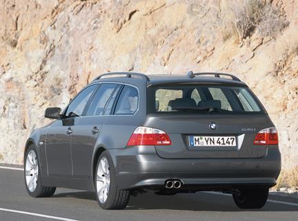 09__the-bmw-5-series-tou