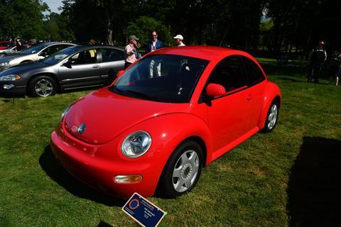 1998 Volkswagen New Beetle at EyesOn Design 2024_1717