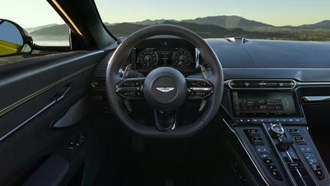 Aston Martin Vantage_12