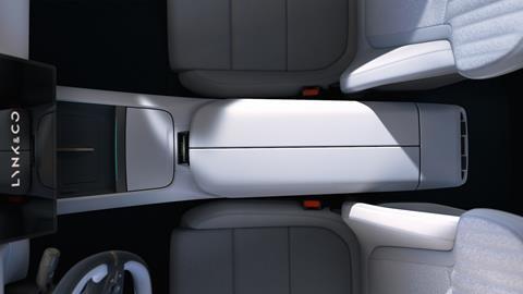 Lynk & Co Z10 centre console aerial