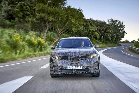 P90602976_highRes_testing-the-new-bmw-