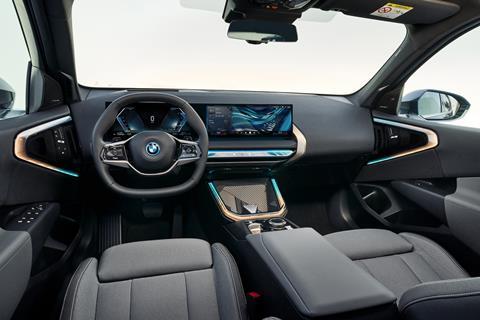 P90554863_highRes_the-new-bmw-x3-30e-x