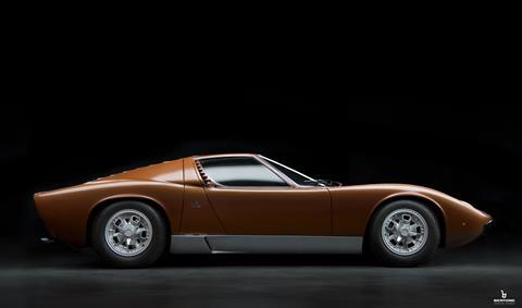 1966 Lamborghini Miura - side closed