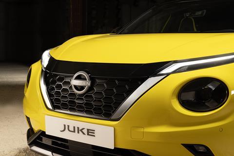 JUKE MC 2024 - Exterior _ iconic yellow body color - N-Sport - headlamps view-source