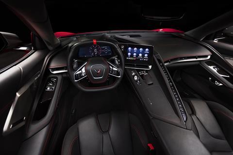 2020-Chevrolet-Corvette-Stingray-012