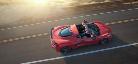 2020-Chevrolet-Corvette-Stingray-005