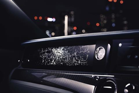 P90583538_highRes_black-badge-ghost-ci