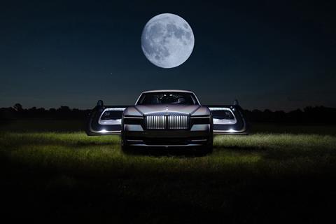 P90571411_highRes_rolls-royce-spectre-