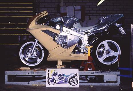 Martin Longmore Bmw R1 4