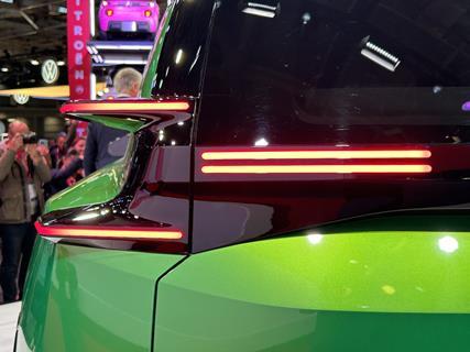 C5 Aircross concept taillights