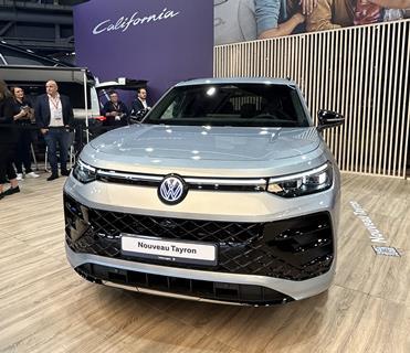 Volkswagen Tayron front face