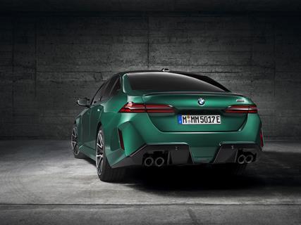 P90557392_highRes_the-all-new-bmw-m5-0