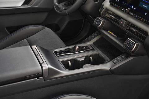 2026_ALL-NEW-RAV4_interior_008