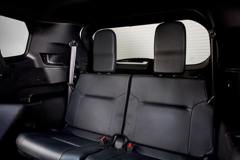 Mitsubishi Outlander interior 14