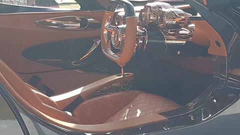CDN-DeTomaso-P72_23