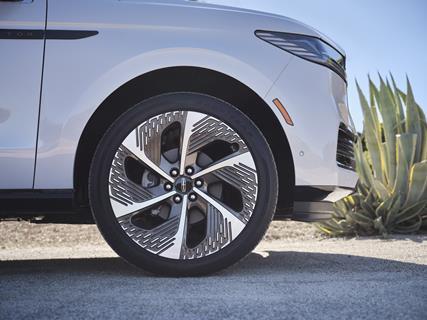 2025 Lincoln Navigator L Black Label_Crystal White_24