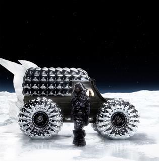 Project Mondo G Merc x Moncler - ext side & model
