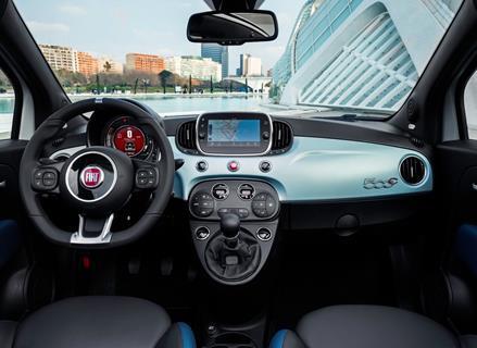 2016-present Fiat 500 interior
