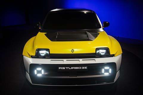 MG300028