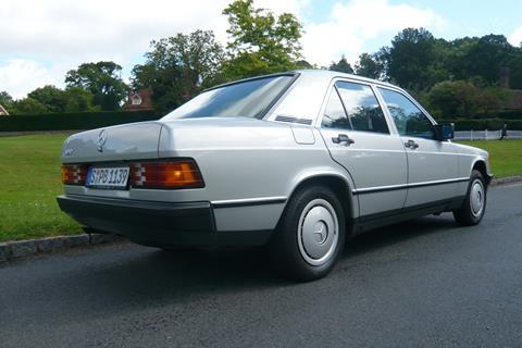 1984 Merc 190E - ext rear 3 4